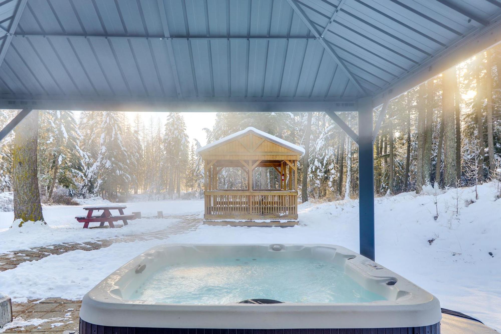 Columbia Falls Private Retreat Pool Table And Deck! المظهر الخارجي الصورة
