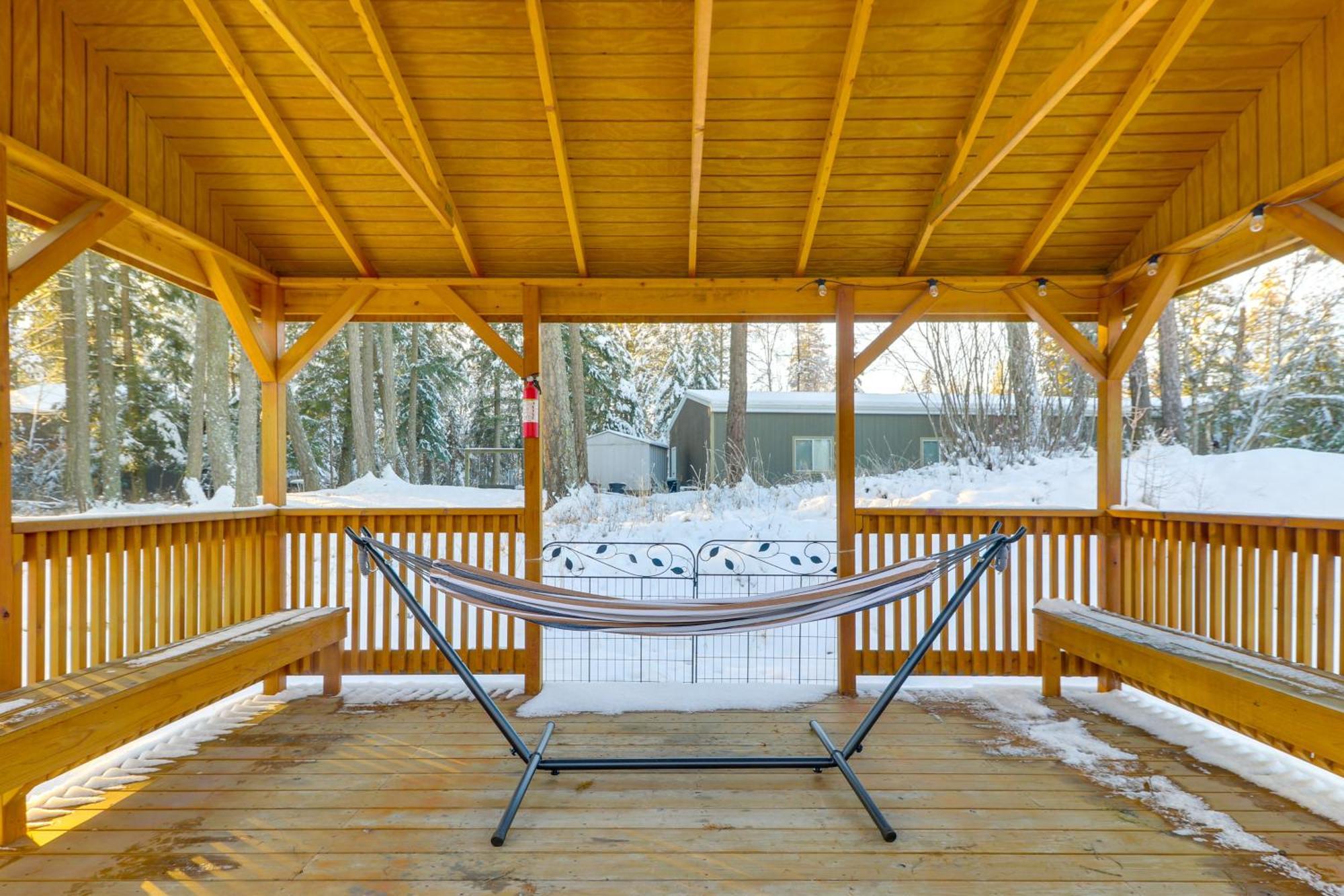 Columbia Falls Private Retreat Pool Table And Deck! المظهر الخارجي الصورة