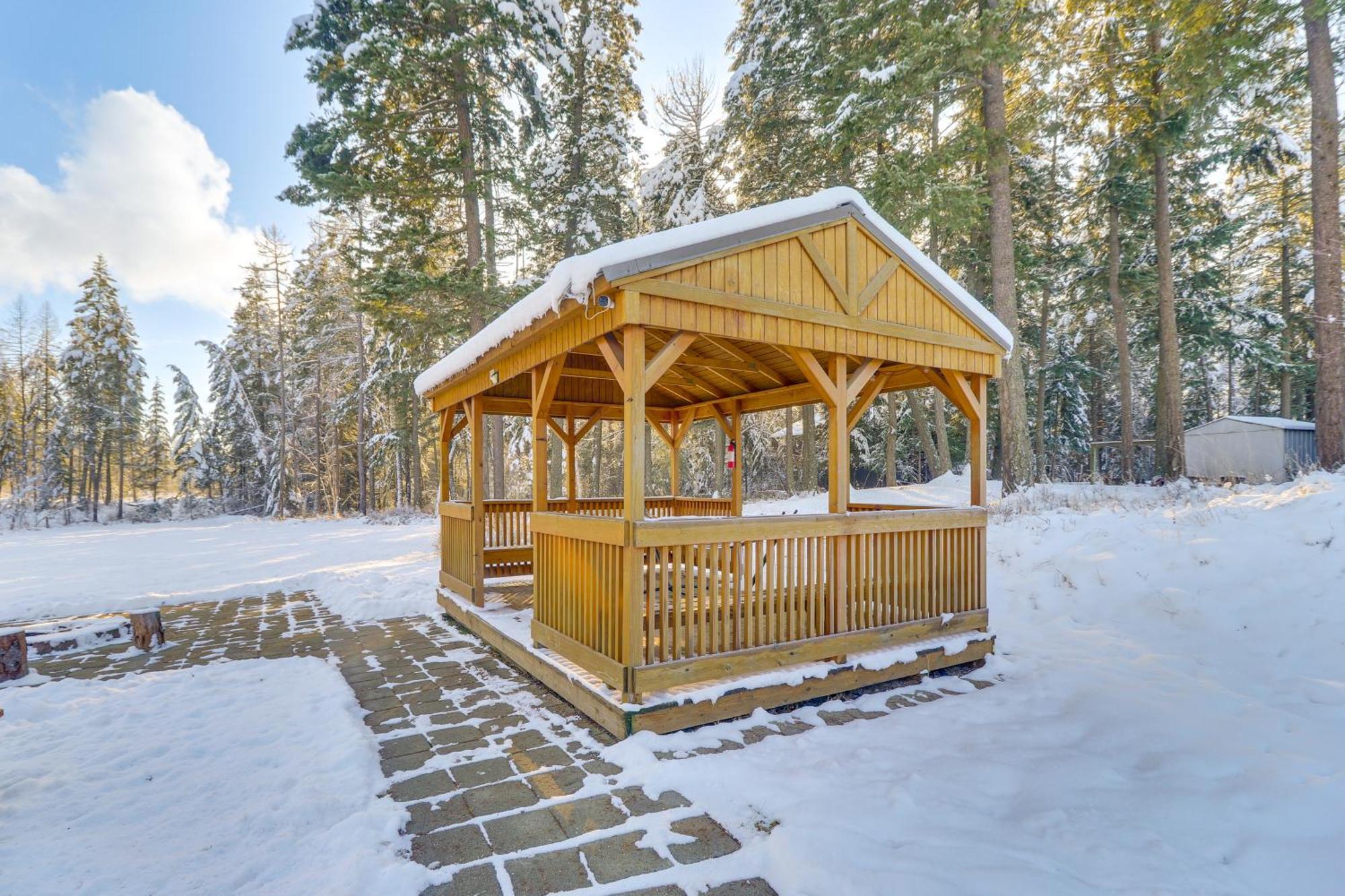 Columbia Falls Private Retreat Pool Table And Deck! المظهر الخارجي الصورة