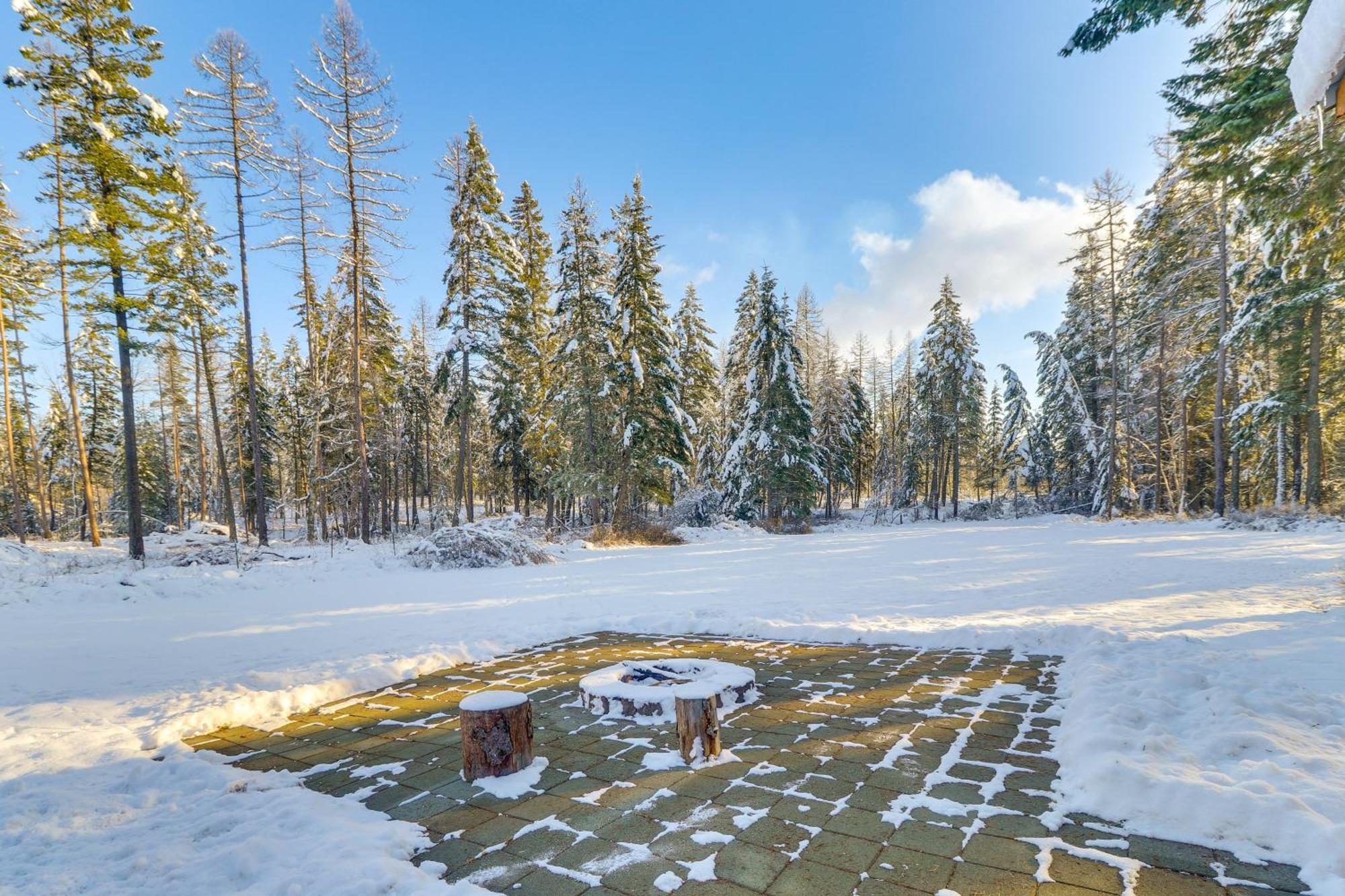 Columbia Falls Private Retreat Pool Table And Deck! المظهر الخارجي الصورة